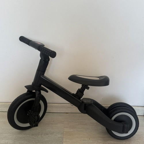 Topmark Kaya 4-in-1 Convertible Tricycle and Balance Bike Black like new