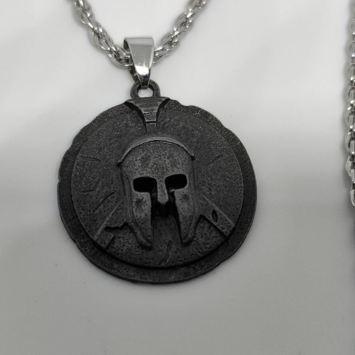 Ancient Spartan Helmet Pendant with Rope Chain like new