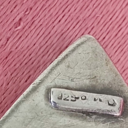 Silver 925 stud earrings used, triangular vintage style