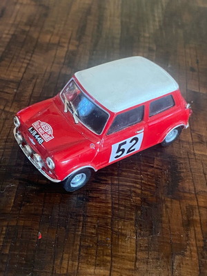 Austin Mini Cooper S model car like new, Brumm Promo 1/43