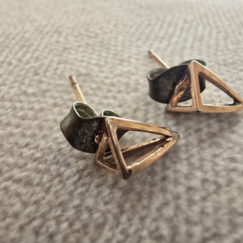 Geometric 3D triangle stud earrings, rose gold tone