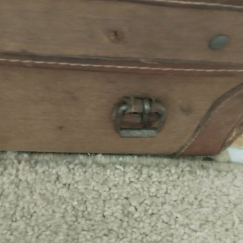 Antique suitcase 100 years old in very good condition
