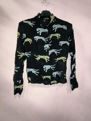 Rosso di Sera Y2K Leopard Print Shirt like new, black