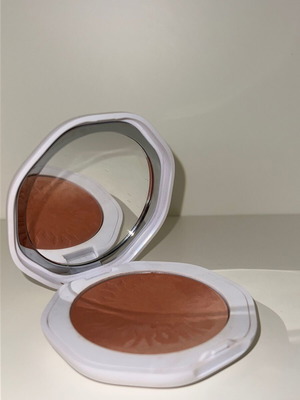 Kiko Milano collectible blush like new