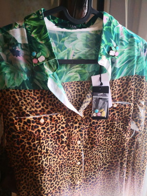 Guess animal print shirt new with tags and spare buttons