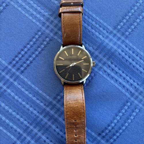 Oozoo wristwatch like new, brown, men's