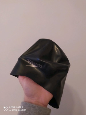 Speedo swimming cap used, elastic and comfortable