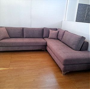 Εκθεσιακός γωνιακός καναπές