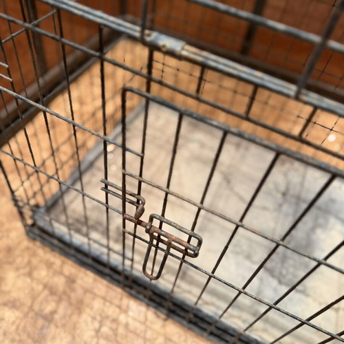 Metal Pet Crate used, durable for medium-sized dogs