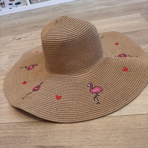 Flamingo Hearts Wide Brim Straw Sun Hat like new, beige