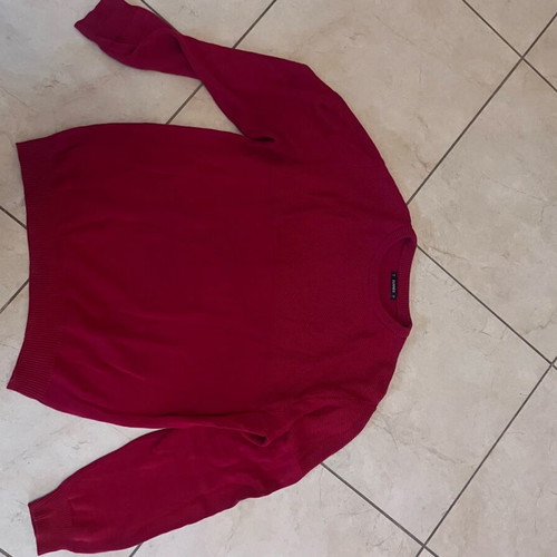 Red oversized pullover like new, size XL