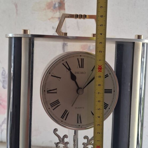 Seiko Japan Quartz retro table clock used