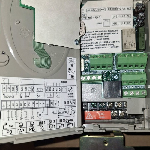 Inverter Telemecanique Altivar31 καινούργιο, 0,18kW, μονοφασική παροχή 230V