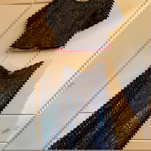 Σετ βραδινό μαύρο με χρυσό σαν καινούργιο, εφαρμογή small