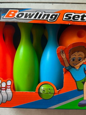 Luna Bowling Set for Small Children with 6 Pins and Ball