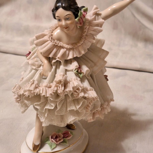 Dresdnen figurine used with tulle dress