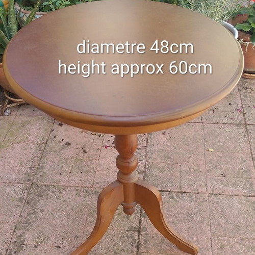 Vintage wooden side table like new, diameter 48cm, height 60cm