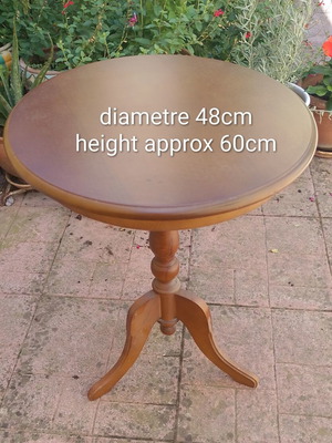 Vintage wooden side table like new, diameter 48cm, height 60cm