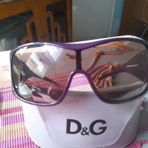 Dolce & Gabbana purple mask women's sunglasses like new with case