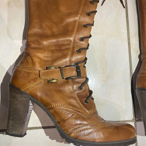 Leather boots with heel like new, brown, size 41