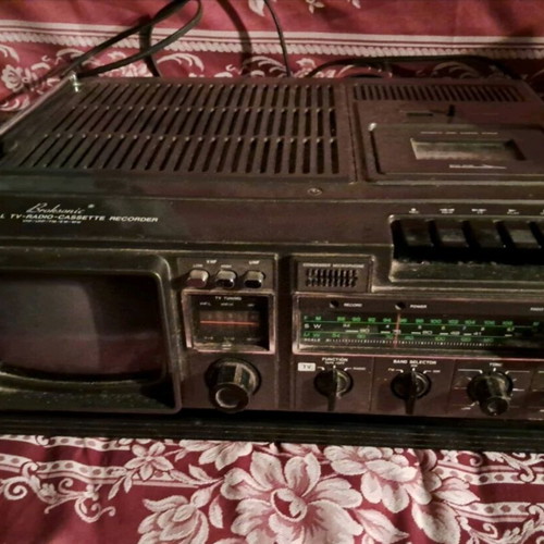 Vintage Sunkmatic TV Radio Cassette Recorder used