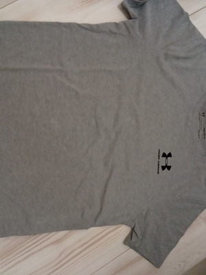 Under Armour T-shirt for 12-year-old boy, like new, gray, size 164 cm