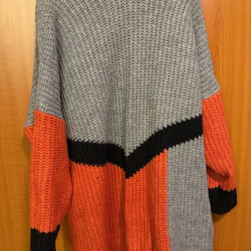 Oversized long sweater like new, gray and orange