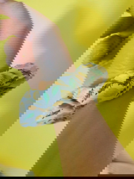 Scrunchie με λεμόνια