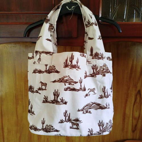 Mango summer shoulder bag like new, white and brown