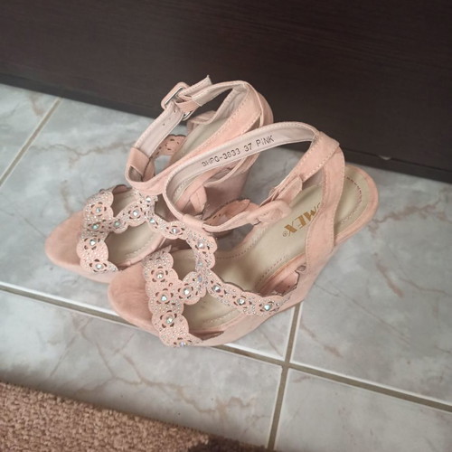 Pink pastel platform shoes new, soft fabric, size 37, heel height 12.5cm