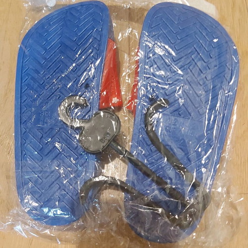 Children's flip flops new, size 32