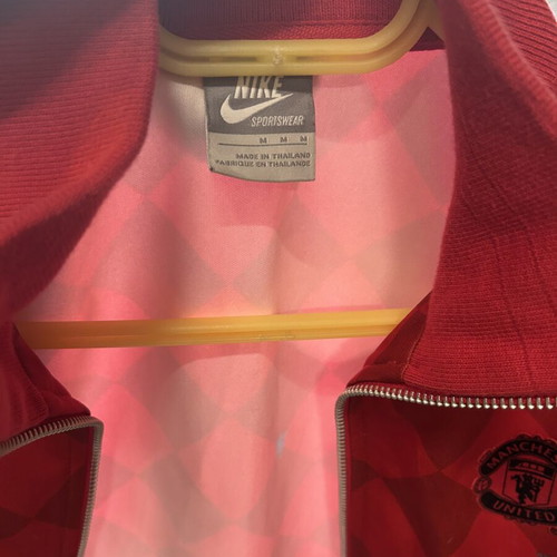Nike Manchester United women's jacket, red, size M