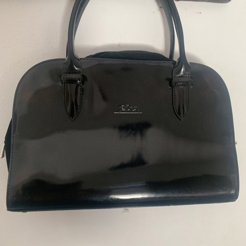 Longchamp patent leather black handbag like new