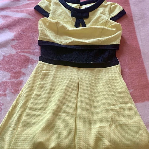 Summer dress used, size 36, yellow with lace detail