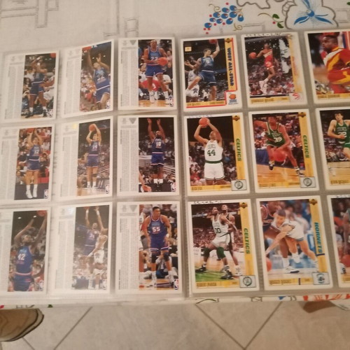 NBA Upper Deck 1992 Premier Euro Edition Collectors Album like new
