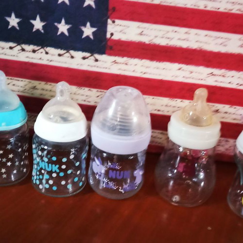 Glass baby bottles used, pack of 6 for 0-6 months