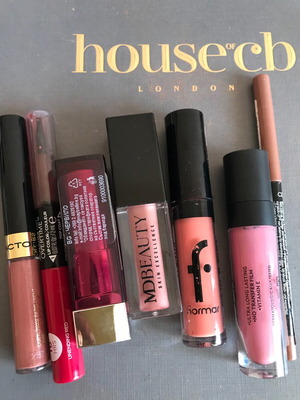 Lipsticks set like new, only tried once