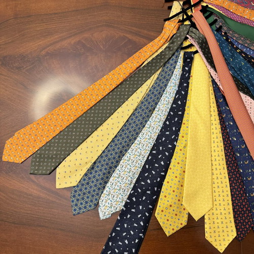 Hermes and Bulgari silk ties set like new, 27 collectible pieces