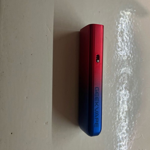 Geek Vape Sonder Q Red Blue Pod Kit 2ml like new with built-in battery
