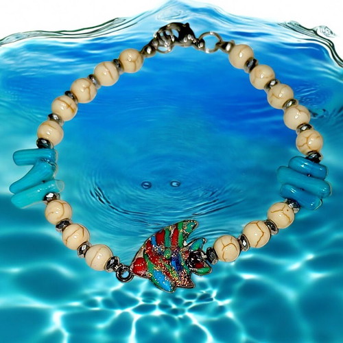 Handmade bracelet with semi-precious stones and enamel new