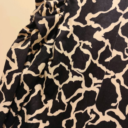 Black and white dress XXL like new