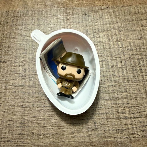Hopper figure Stranger Things Kinder Joy new