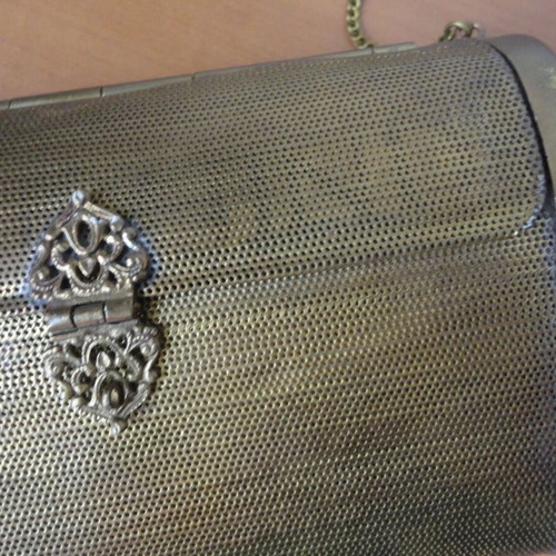The Hind antique bag used, early 20th century, brass with plush interior