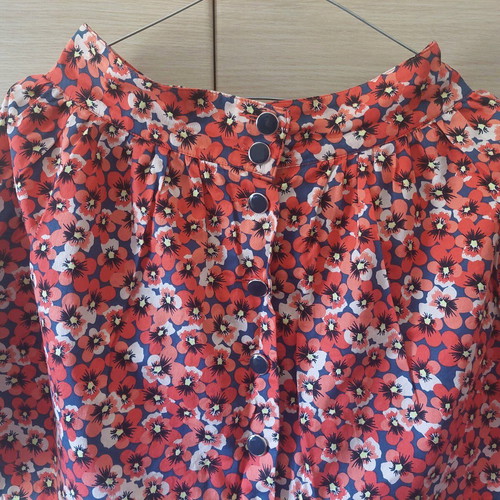 Colorful floral skirt medium with buttons like new