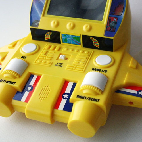 Vintage 80's electronic desktop LCD game car race new