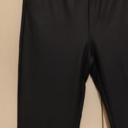 Thin black leatherette pants like new, size L