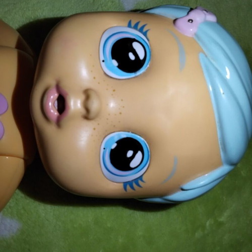 Cry Babies Kristal Gets Sick doll used, interactive with thermometer