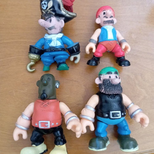 Pirate action figures used, pack