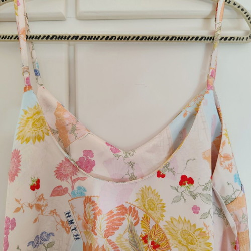 Hemithea Teresa dress L/XL new, satin fabric, floral pattern