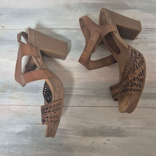 Yokono sandals size 40 used, brown with thick heel